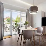 Cozy Scandinavian With Direct Entry * אורהוס
